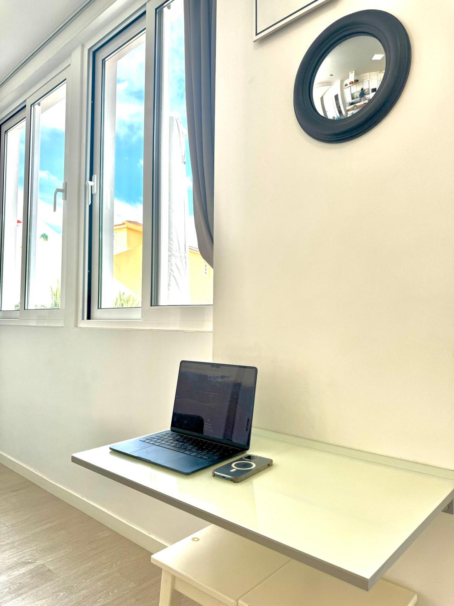 Cristalia,Roof Terrace In City Center, Garage, Netflix 75Inch Tv Funchal  Exterior foto